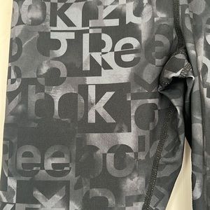 Reebok skinny leggings medium new with tags.